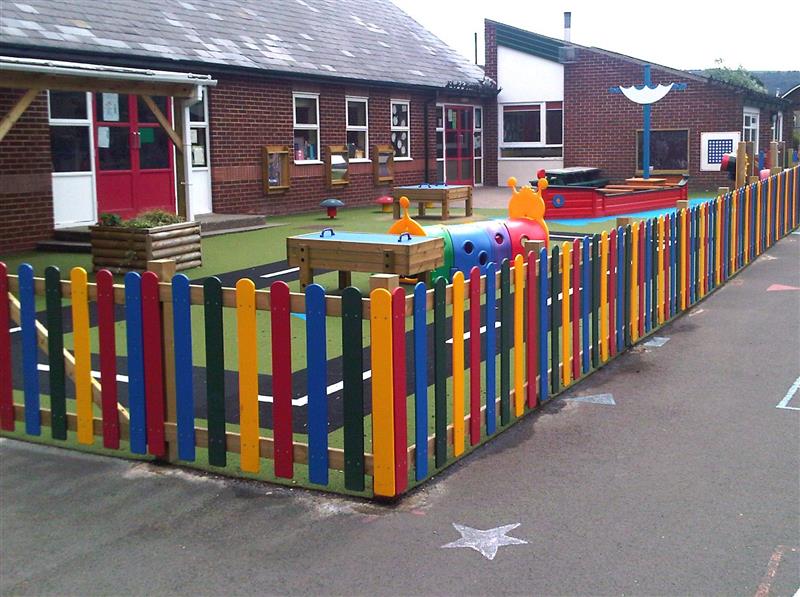 Technical render of a Metres of HDPE Bow Top Fencing